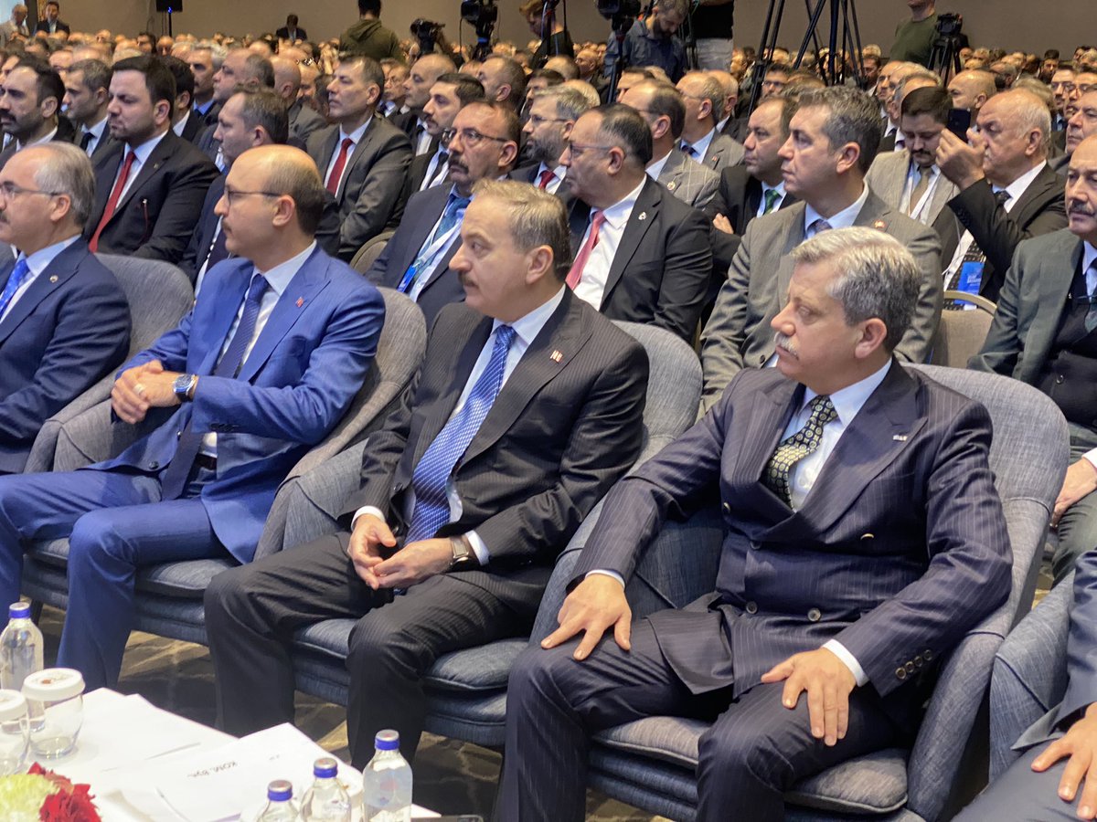 TurkavGenMrk's tweet photo. Çalışma ve Sosyal Güvenlik Bakanı Prof. Dr. Vedat Işıkhan’ın katılım sağladığı “Cumhuriyetimizin İkinci Yüzyılında Kamu Personel Rejiminin Geleceği” panele katıldılar. https://t.co/nDxTEc9ZfY