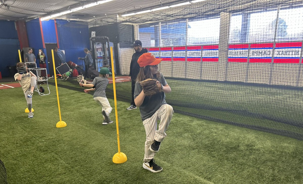 Play Ball Baseball Softball Academy tweet media