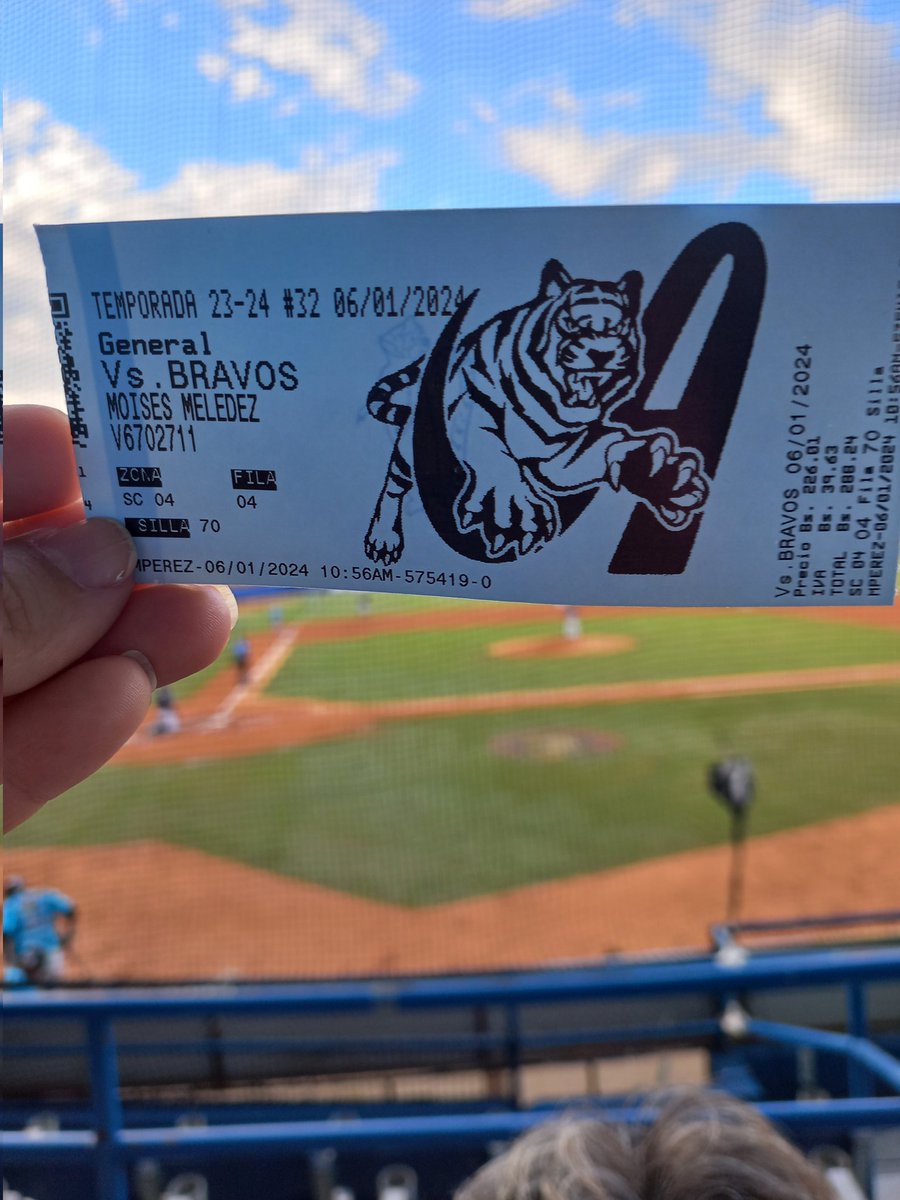 maugil69's tweet photo. @TigresOficiales Arriba TIGRES !!! https://t.co/0TiLFQTgxQ