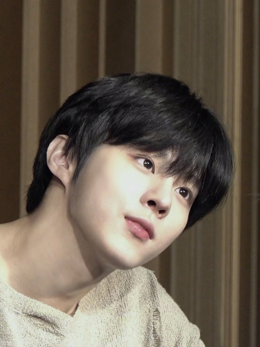 byoooo_10's tweet photo. 6년 전과 6개월 전.. 한결같이 변함없는 우석이야..🥹💕 https://t.co/5FTWxJWcsf
