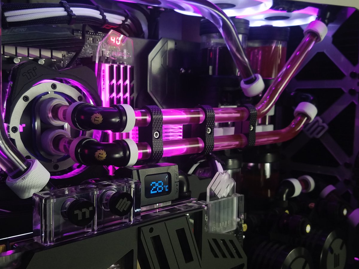 EnviousMods's tweet image. What do you think of this @Thermaltake_na Pacific RGB CPU block i modded to add some serious style!

#thermaltake #cpucooler #pcmodding #enviousmods #casemodding #pccooling #pc