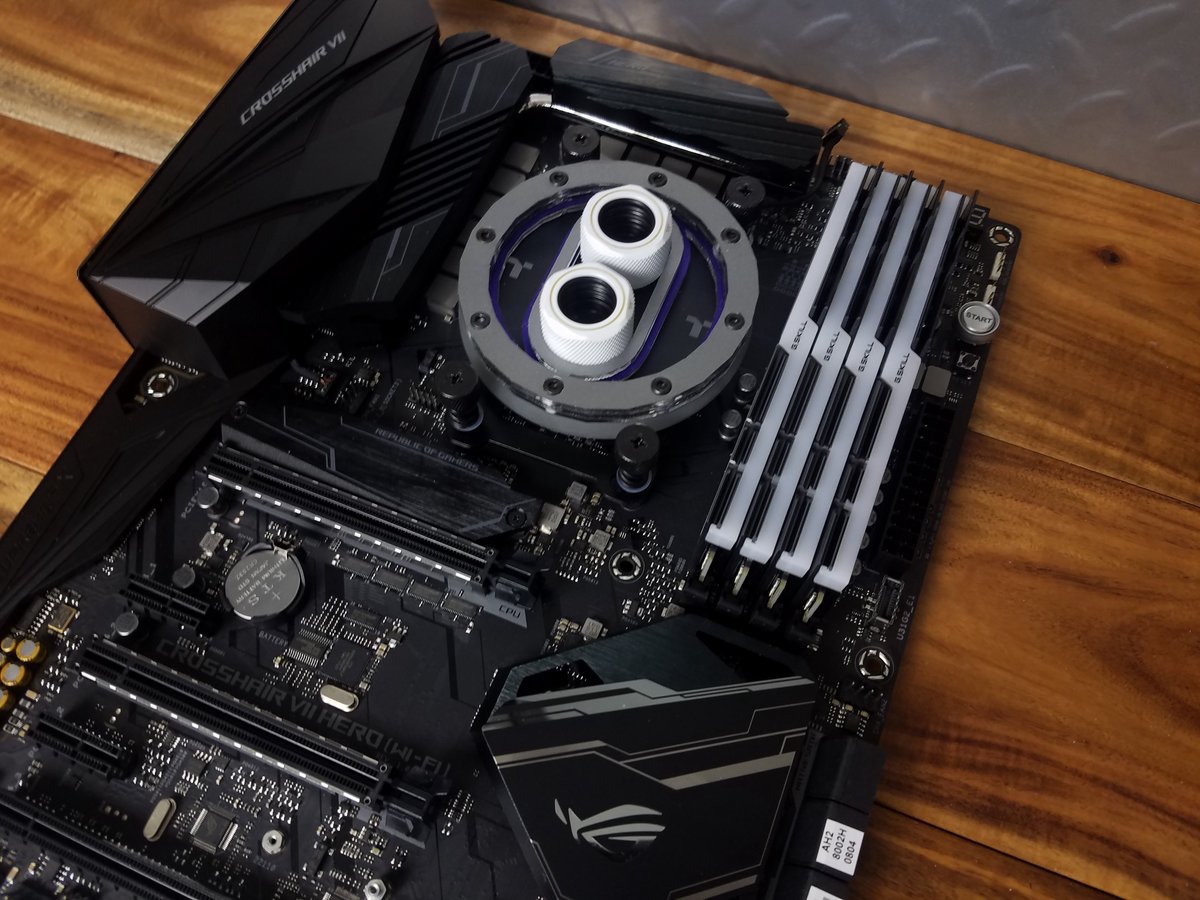 EnviousMods's tweet image. What do you think of this @Thermaltake_na Pacific RGB CPU block i modded to add some serious style!

#thermaltake #cpucooler #pcmodding #enviousmods #casemodding #pccooling #pc