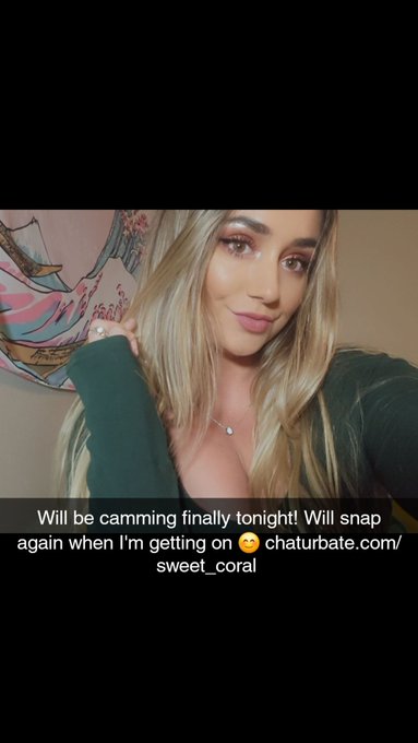 Camming tn finally! Will tweet again when I'm getting on 💕💕 https://t.co/BOC0HU8WvV https://t.co/CPp
