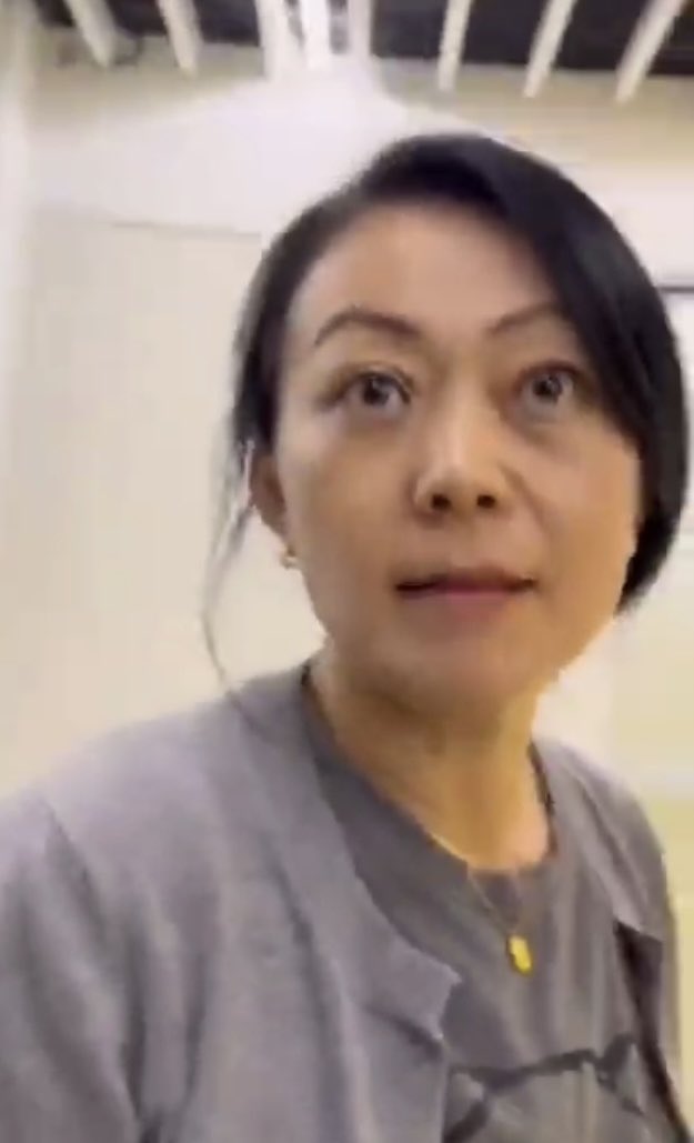 LUOXIANG_PMTQ's tweet photo. 自从中共国有了恶意讨薪一说，恶意欠薪的老板那可以说是要多牛逼有多牛逼！
来看看这位老板直接威胁当事人，她就故意违法怎么了！说你赶紧去法院告，她一审二审有的是人，警告当事人敢上传视频试试！试试吧我帮你火一把！话说就你这姿色上面有人我觉得不太可能啊！
谁知道这老逼公司在哪里？姓甚名谁？ https://t.co/FVL77wuxTZ