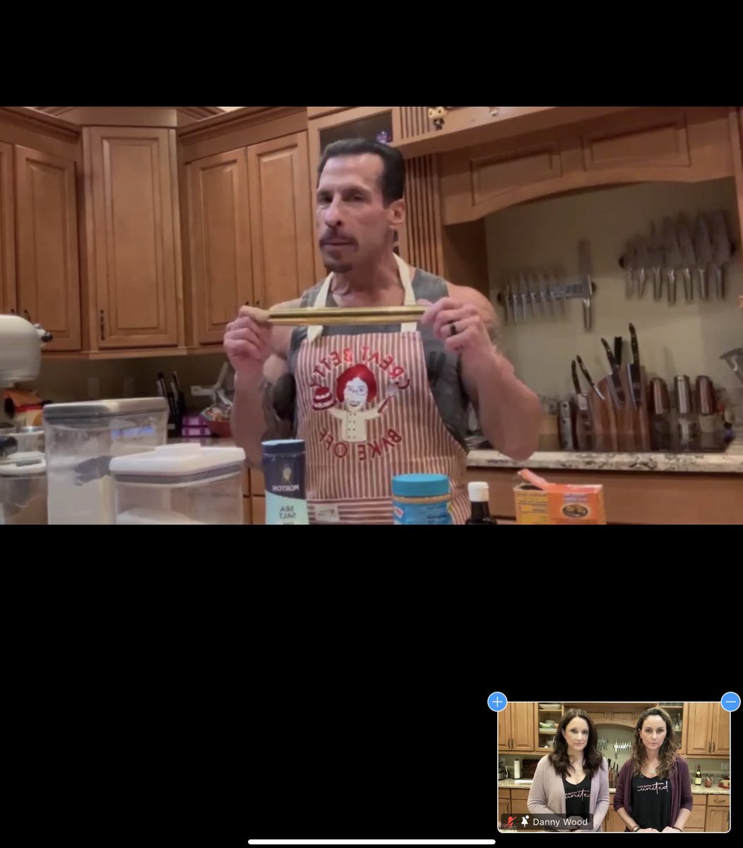 DiamondLuvE7322's tweet photo. Thank you @dannywood, @TeamBettyUnited and the whole Wood family for an amazing Bake-Off.  Also congrats to the winner .  Well deserved.  #TheGreatBettyBakeOff #rememberbetty #WoodFamily https://t.co/Tm2vOC5MDC