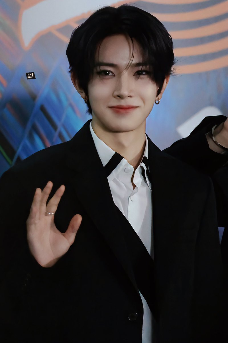 SaltCcsh's tweet photo. 20240106 GDA
🕳️
#희승 #HEESEUNG   #ENHYPEN #엔하이픈 https://t.co/Oln4l7a4WC