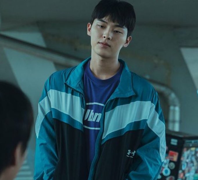 hyunwookfile's tweet photo. walk with me https://t.co/KzI3G8phry
