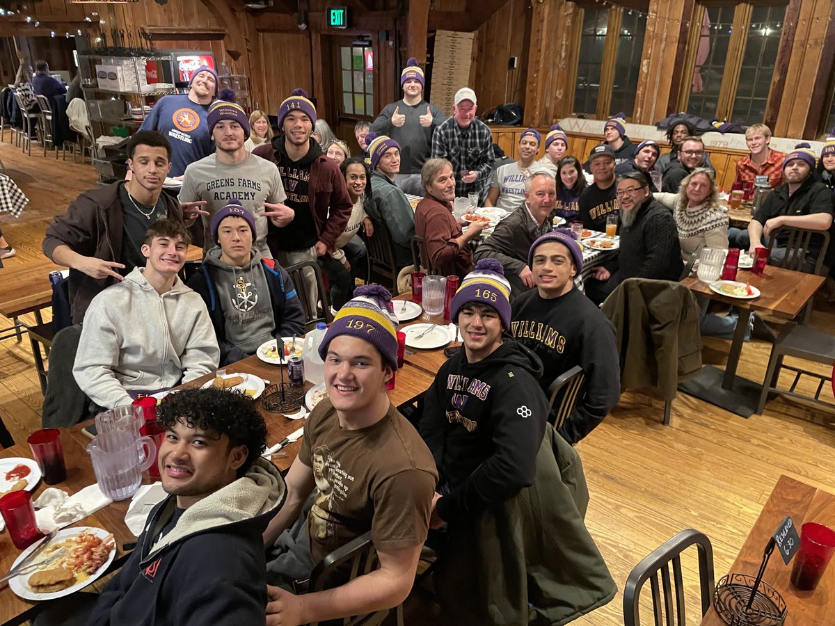 HoneckerWrestle's tweet image. Williams Open afterparty.