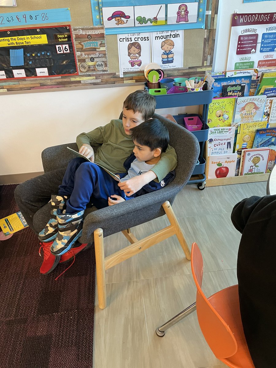 Kindergish's tweet photo. Reading with a buddy! #WES #kinder #buddies https://t.co/ufpJ5m2xcQ