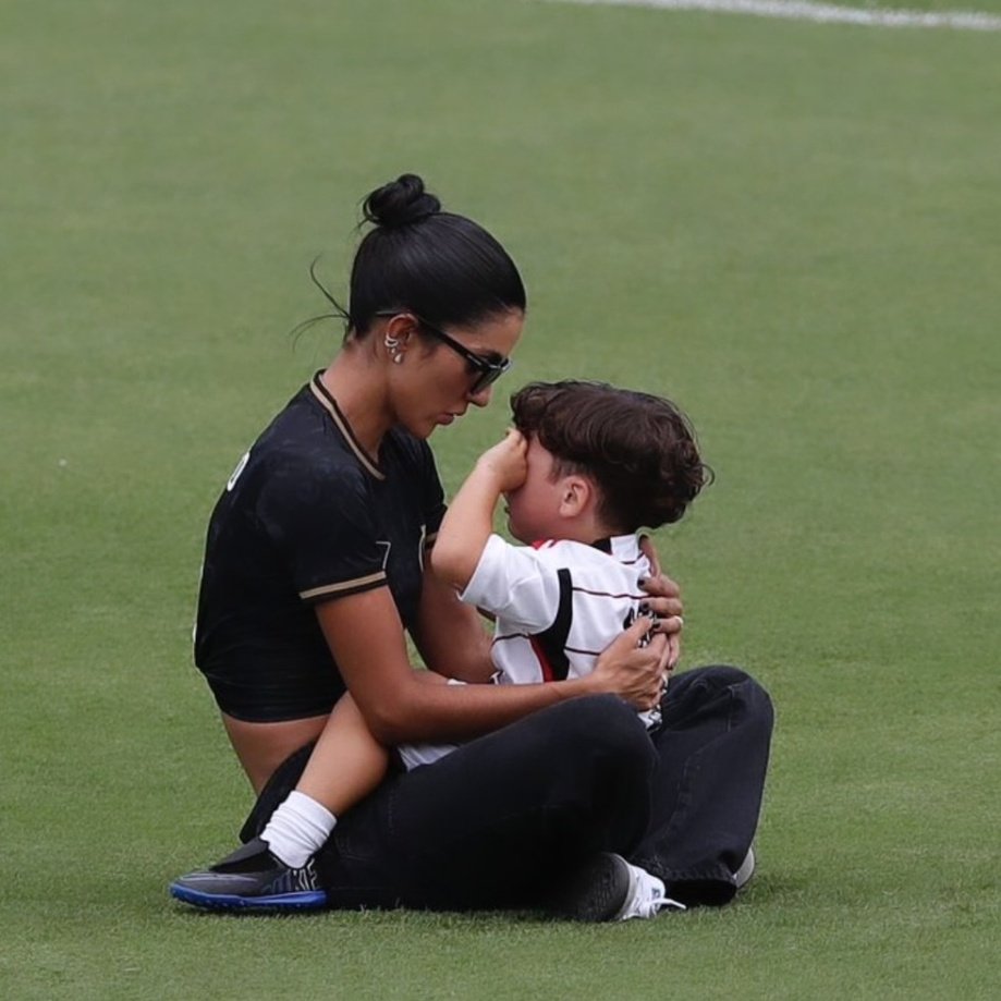 meldomengo's tweet photo. eu não tô sabendo lidar com isso 🥺🥺 https://t.co/zdcc9HInvU