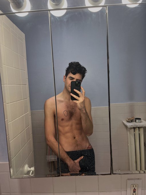 Have my Insta stories gotten too bold? https://t.co/uLz96tBDDQ