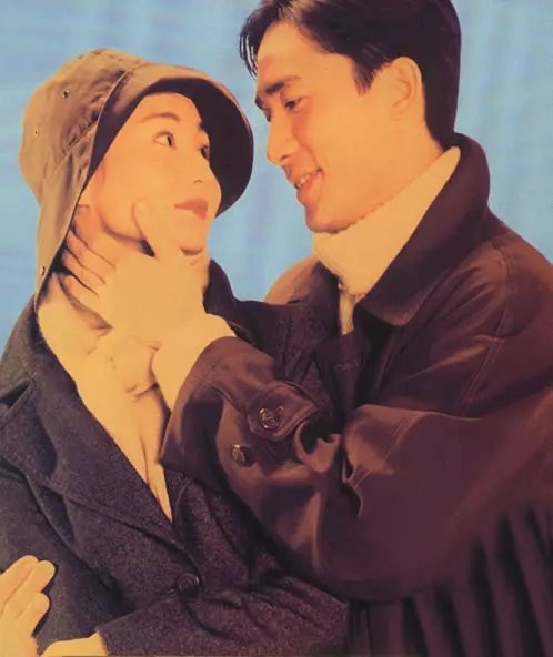 양조위 장만옥 
화양연화에서 이어지는 어이없는화보들…ㅋㅋㅋ