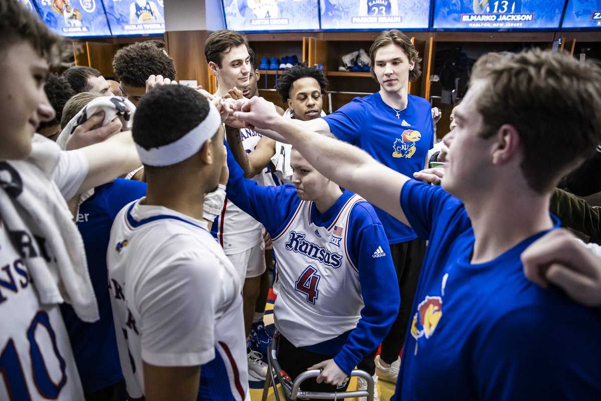 KUHoops's tweet photo. family 🫶

#RockChalk x @GoTeamIMPACT https://t.co/g6Tq1CU92u