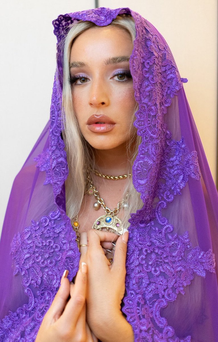 srmbrownmurray's tweet photo. @lolaindigomusic Qué conflicto!! 😵‍💫
OMG! 
TOP1 - LOLAgrammy
TOP2- LOLAdragontour (peloverde)
TOP3- LOLA LaSanta 
TOP4- LOLA monolos40
💜💚🤍🩶
¿Pueden ser todos?😂 https://t.co/iytqYLzqS0