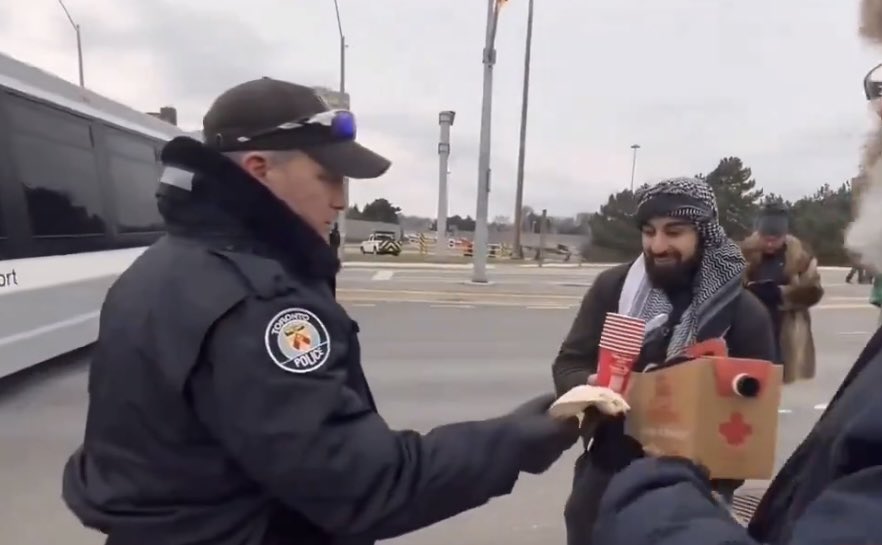 CIJAinfo's tweet image. Tonight, we spoke with Toronto Police about the impact of the continued rallies at Avenue &amp;amp; 401 &amp;amp; how our community feels about images of officers handing coffee to “anti-#Israel protestors.”  Our message was clear: The constant disruption of this major route must end now.