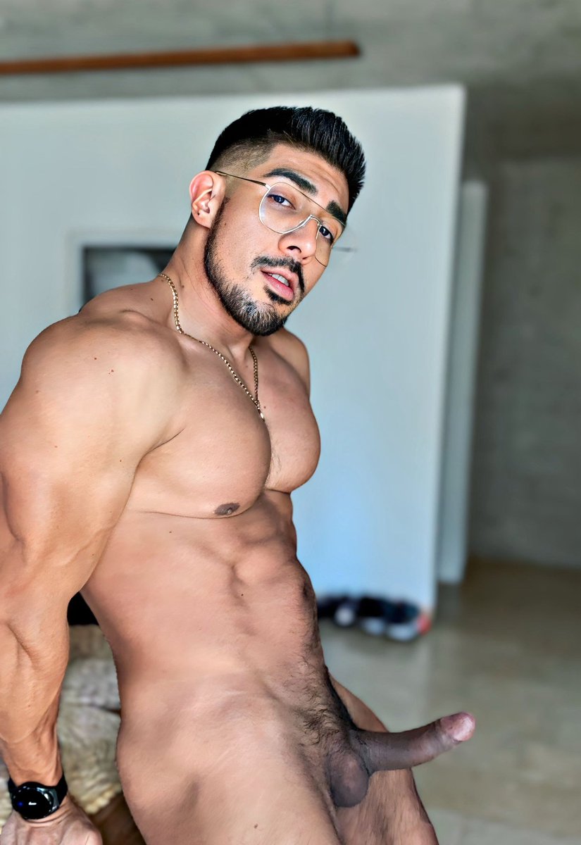 AugustoArias_Mx's tweet photo. Ya les partieron la Rosca o se las parto 
 😈🍆 https://t.co/a0jEJDiqPJ