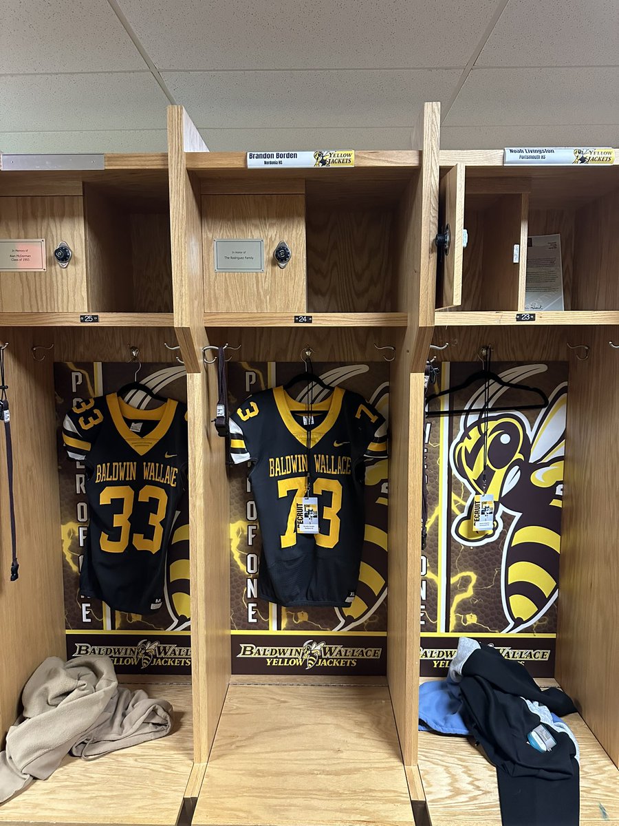 brandonbordennn's tweet photo. After a great visit I’m blessed to receive an offer from Baldwin Wallace University! Go yellow jackets🟤🟡@CoachHilvert https://t.co/HENJXuXBBH
