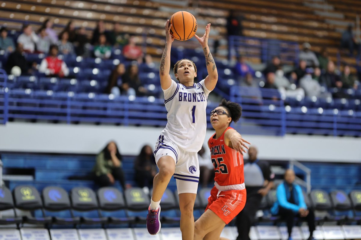 FSUBroncos's tweet photo. Incredible victory alert! Fayetteville State University’s Women’s Basketball team secured a stunning win against Lincoln University in overtime 71-68! https://t.co/wn7LOehF4t