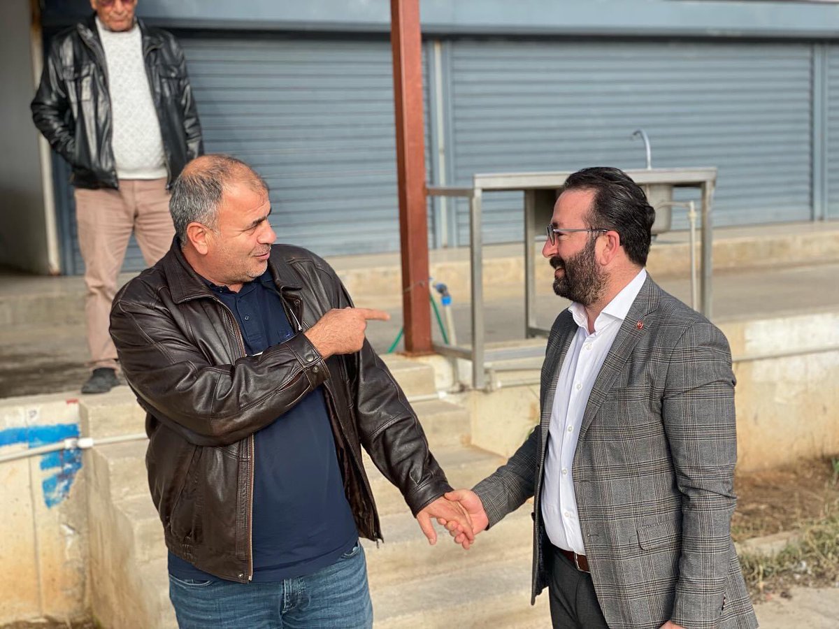 suleymanartci's tweet photo. Çat kapı Gümüldür balıkçı barınağımızı ziyaret edip limanda denk geldiğimiz Vatandaşlarımızla sohbet ettik. 

Bu vesileyle tüm Gümüldürlü hemşerilerime saygı ve selamlarımı iletiyorum. https://t.co/nGXJUfVFAT