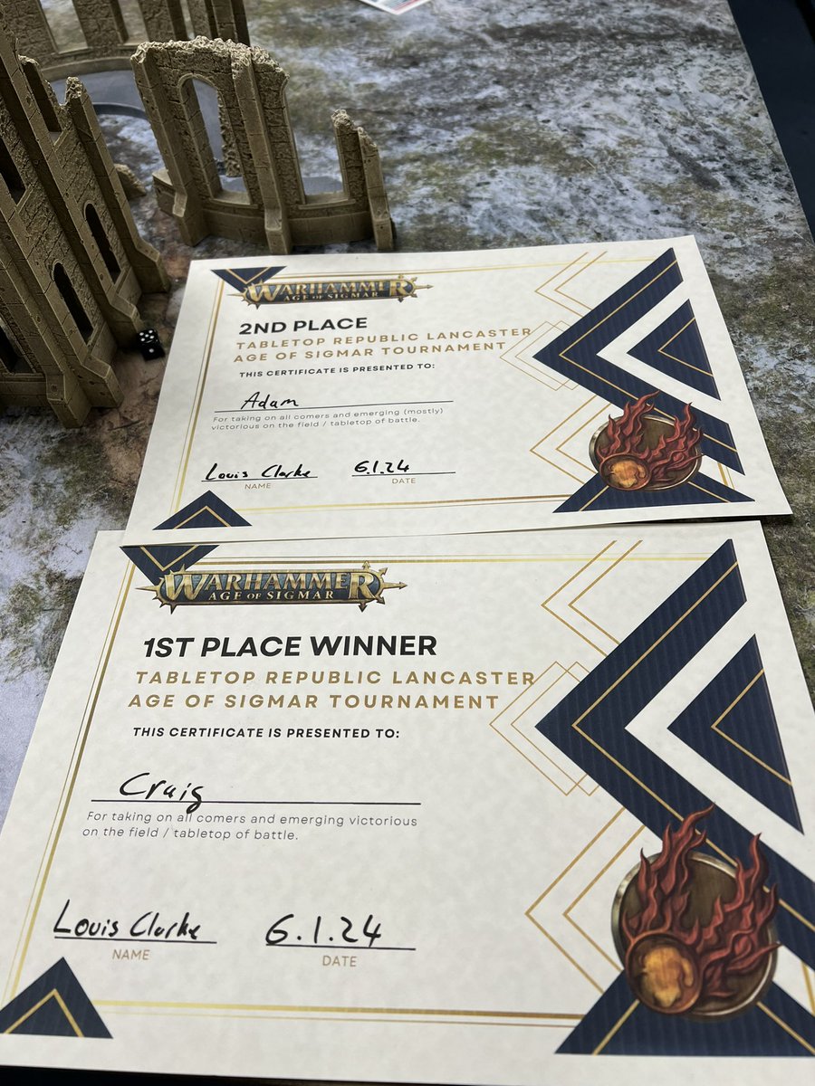 WORGORE's tweet photo. And back home from a whirlwind of a day , fun times and the team took home 1st and 2nd for me and @zsssmart 
Lovely to meet new peeps and sample a new venue. #WarhammerCommunity #NorthWestWarriors #ageofsigmar https://t.co/ohlQ6zQQ7a