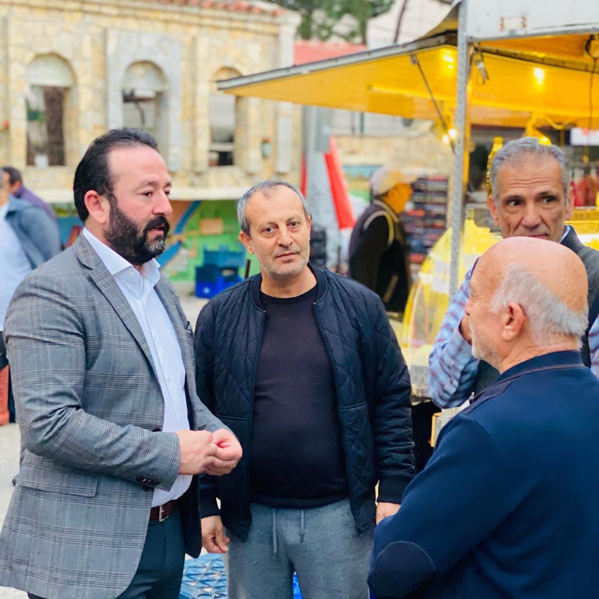 suleymanartci's tweet photo. Özdere Çukuraltı Mahalle Muhtarımız Mehmet Çolak’ı Ziyaret edip, ardından pazarcı esnaflarımıza hayırlı İşler diledik… https://t.co/tImZluv3QS