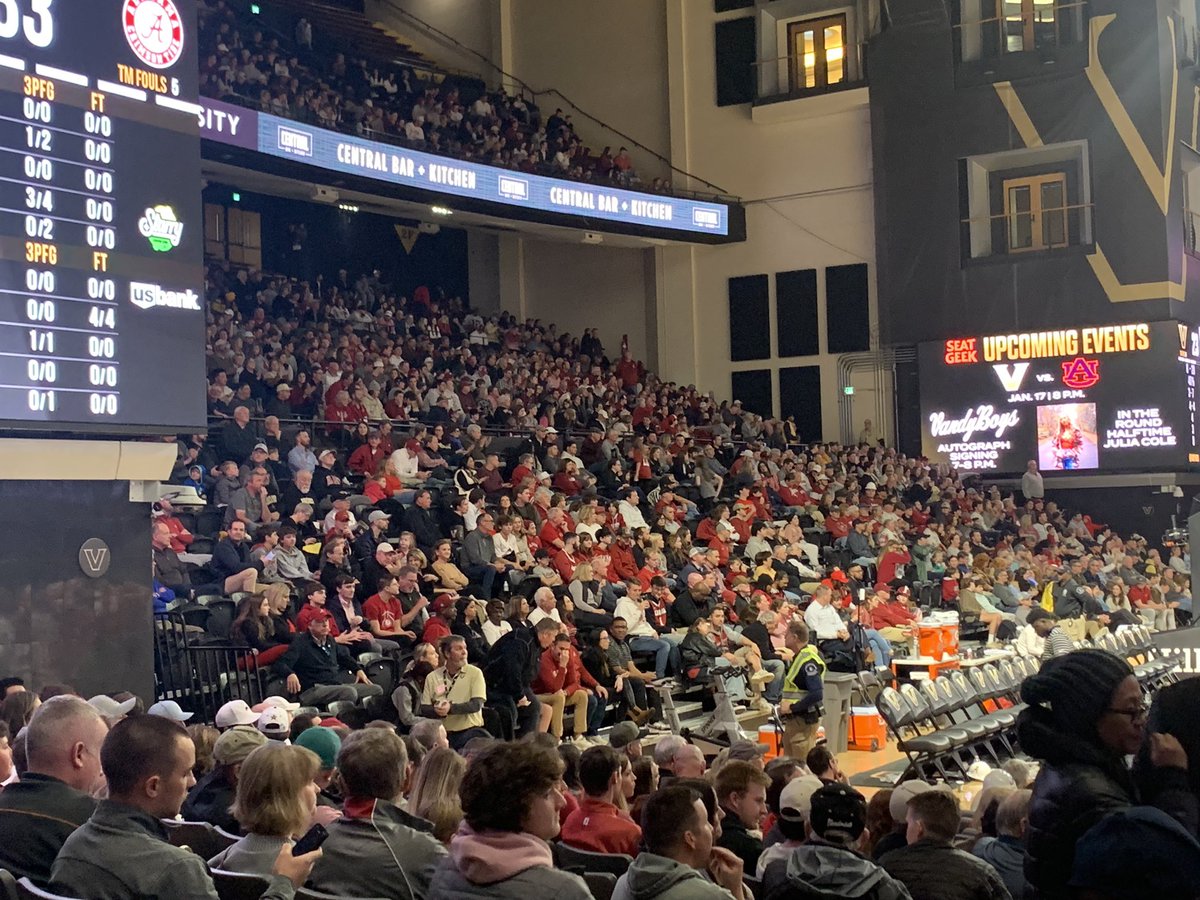 Alabama nation showed up today at Memorial-Coleman Gymnasium to support @AlabamaMBB against the Commodores #RollTide