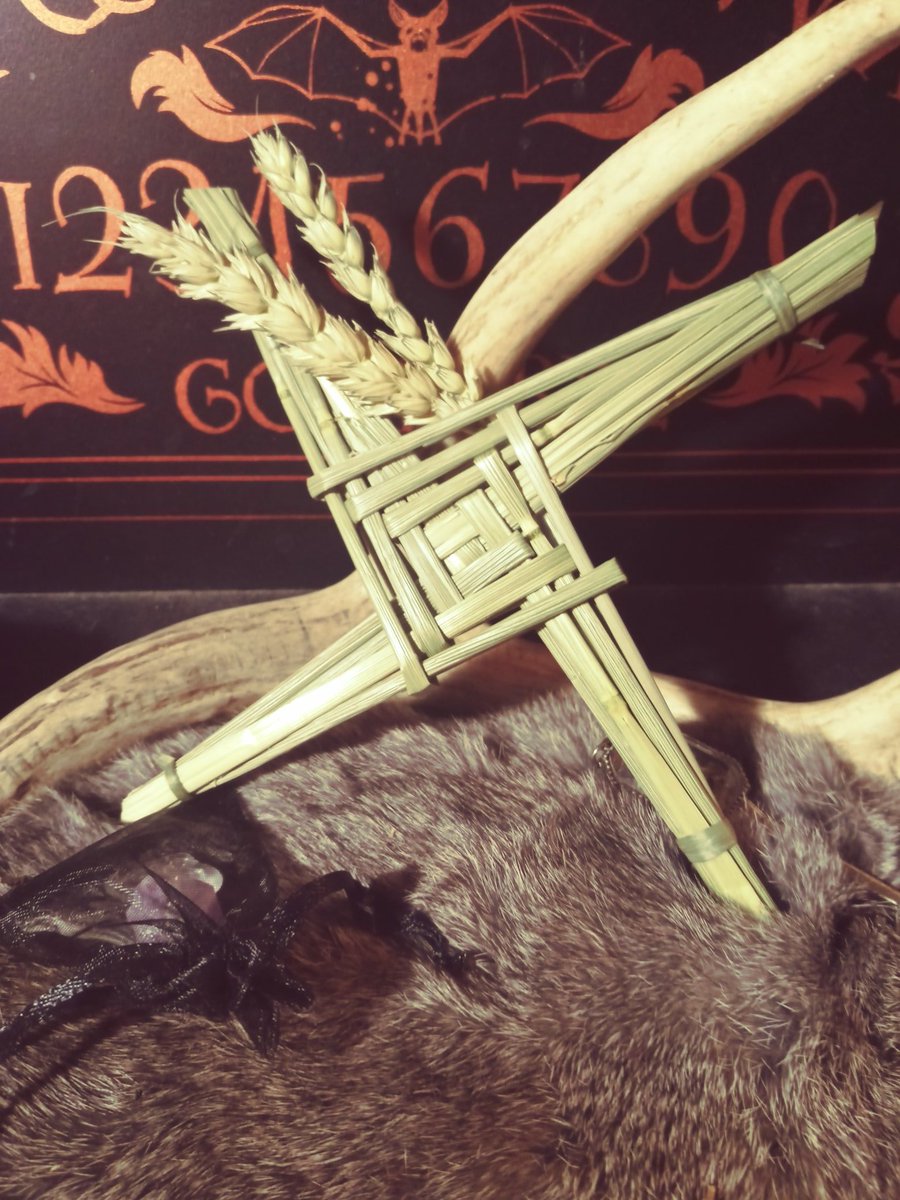 tealeavesandash's tweet photo. Our Brigids Crosses are back up and available. Running about the size of your palm they are perfect for your altar

#witchtwt https://t.co/tq4pbipEJD