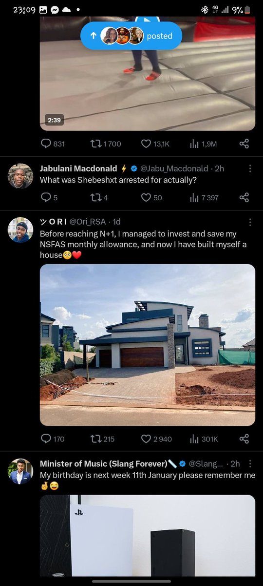 ReaLoverboii's tweet photo. @KamogeloMoririi How kanti how many of you are building the same house..!?🤔 https://t.co/xTDVHC4XMD