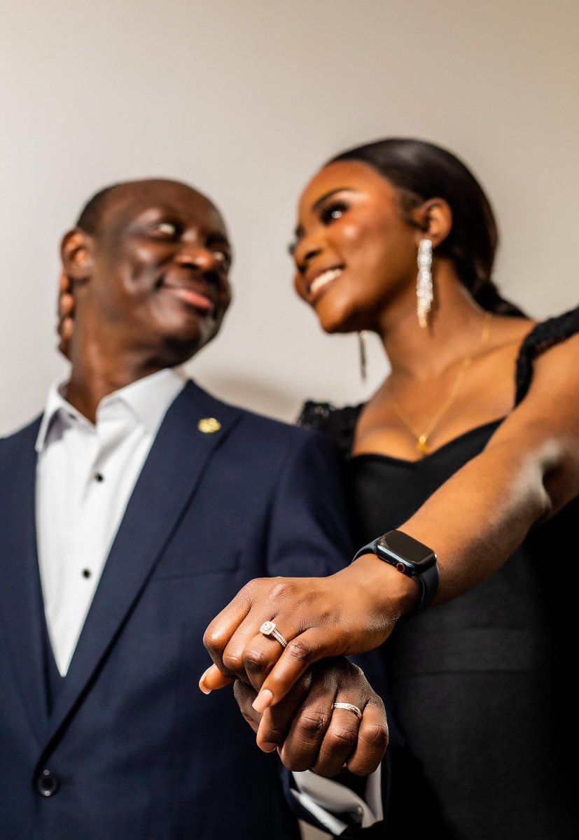 Favour_Eleberi's tweet photo. This picture though. 🔥
.
.
.
#wedding #photographer https://t.co/iB2m7aRegH