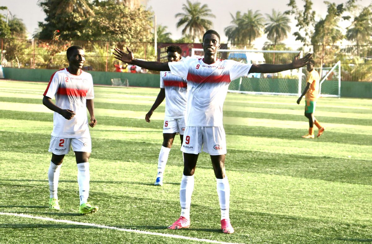 RealDeBanjulFC's tweet photo. πππ πππππππππ ππππ πππππ π€β€οΈπ€!!
Ebrima Jatta and his charges put Marimoo to the sword.
How does it feel, Whites? π€©π€©π€©.
#rdbmar #lydsa #gffleague #real4real #cityboys #thewhites #realdebanjul https://t.co/2weXLh1zOI
