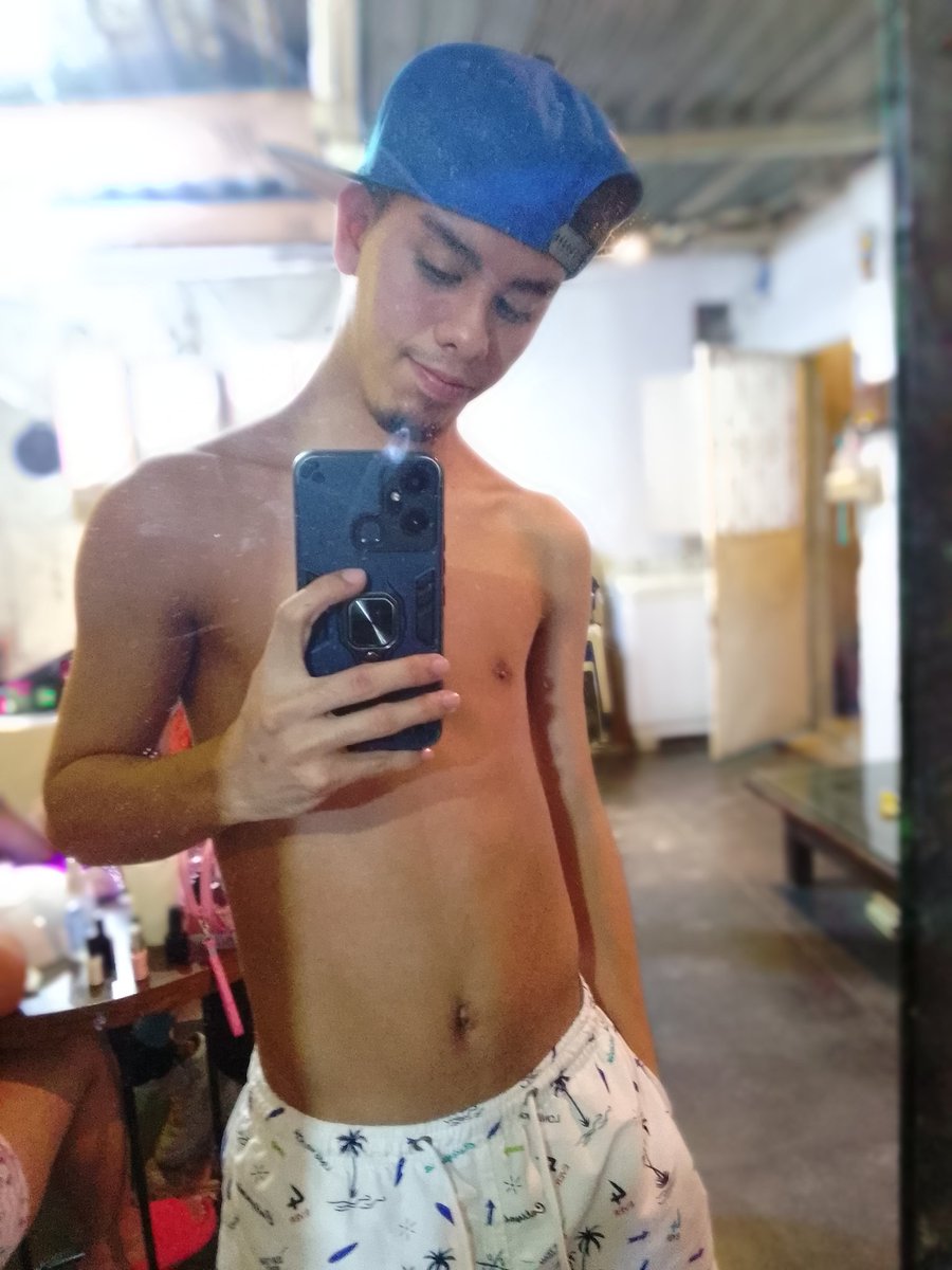 angeloM23522837's tweet photo. Feliz tarde para todos 😎☺️✌🏻 https://t.co/ho5qAFKGQB