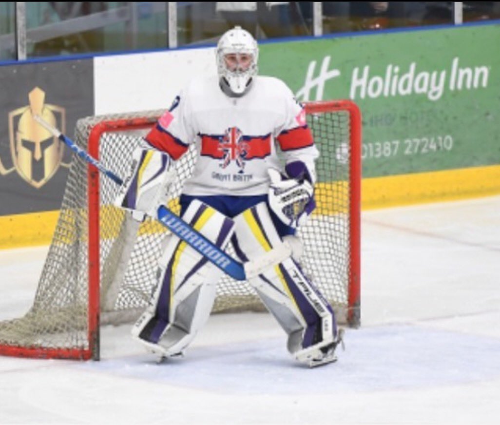HockeyLindroth's tweet photo. 🚨NEW EPISODE🚨
Episode 155: Featuring Alex Oldale @AlexOldale 

⁃Goalie w/ @Mcr_Storm 
⁃Alex’s journey to the EIHL 🌎
⁃Repping Great Britain @ the WJC 🇬🇧 

& much more! 

⬇️Stream the episode⬇️
https://t.co/SXMWZ3CU5S

#HockeyTwitter #PodernFamily #Podcast
#Hockey #sports #podcaster #podcastlife #show #news #interview