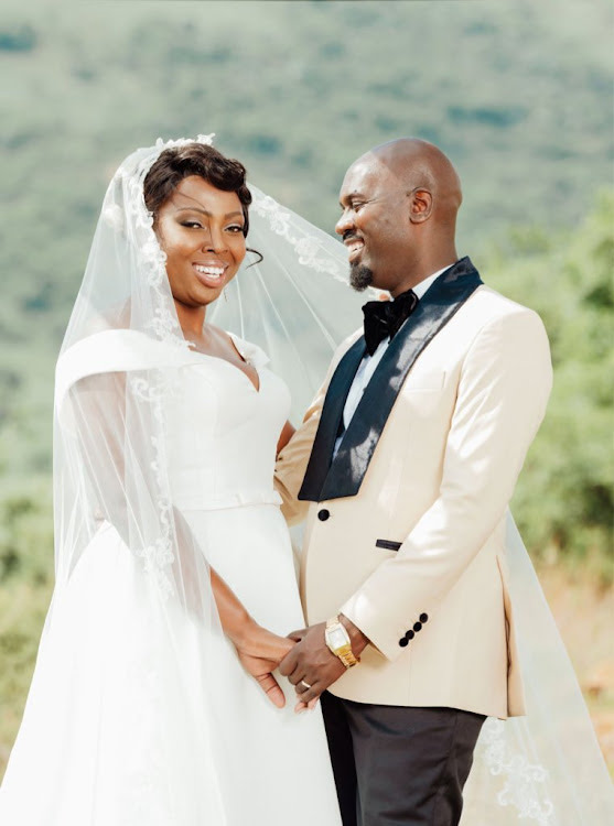 AfricaFactsZone's tweet photo. South African Couple That Went Viral for KFC Proposal in 2019

Hector Kansi proposed to Nonhlanhla at KFC in South Africa.

Several people mocked them. After their story viral on Twitter, they were gifted FREE Huawei phones, DStv Explora, Gautrain rides, Coca Cola drinks, Mozambique trip, Limpopo honeymoon, Sun City stay, 42 inches TV, decoder, Lexus and Audi rides, suit, Total fuel, wines, mixers and makeup.

The story made it to CNN, BBC, Fox News, Daily Mail, Metro UK, New York Post, Insider, India Today and Washington Post.
