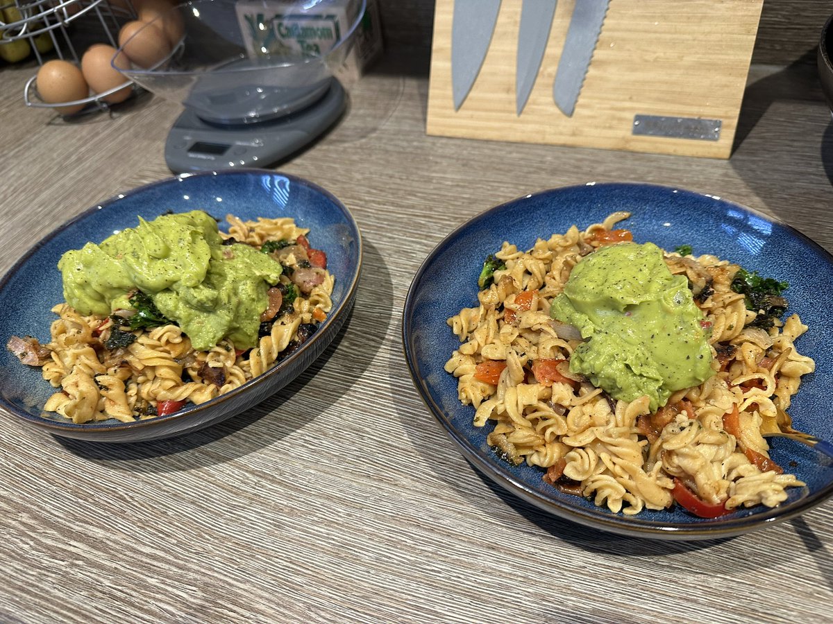 Miss Budding tweet media