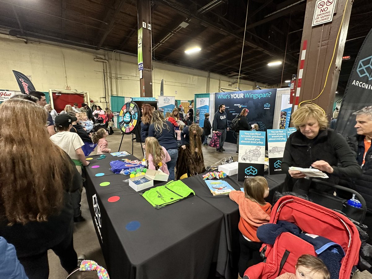 jriches1's tweet photo. Huge crowds today at Bald Eagle Days. People wrapped halfway around the building to get in. The Arconic EagleCam mascot was there at the #arconic booth. https://t.co/ZGVqeK9GD3
