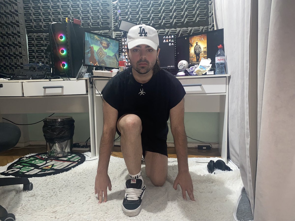 bananirou (@bananirouxd) on Twitter photo 