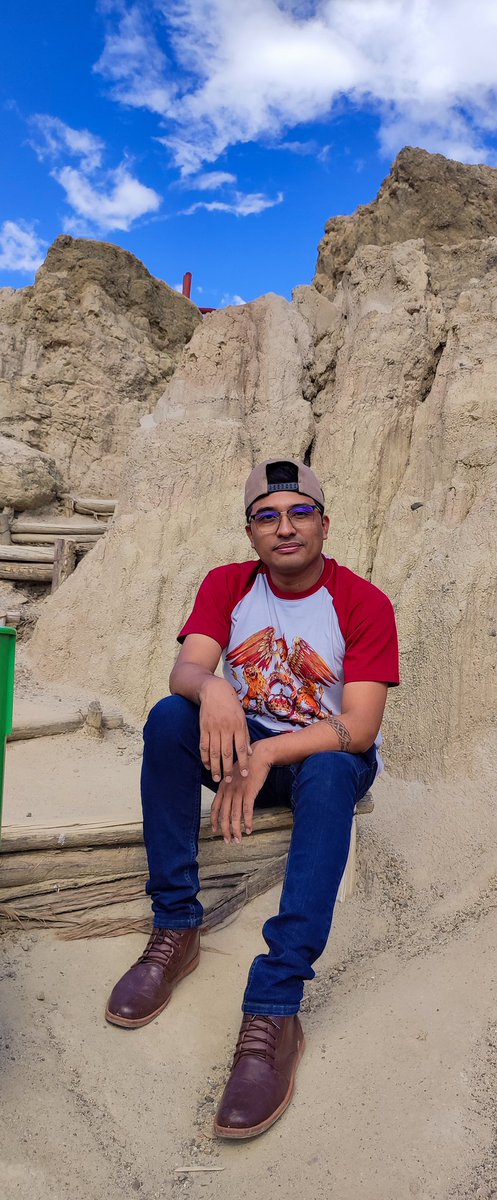 Isvasri's tweet photo. Valle de la Luna #LaPaz City https://t.co/3eZTRvtzab
