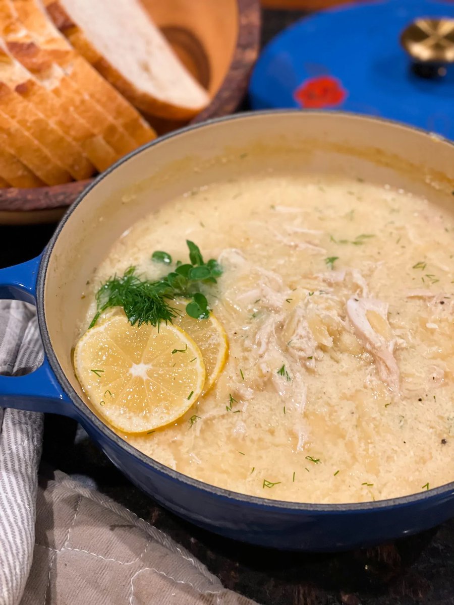 therosetable's tweet photo. Warm up with a comforting bowl of Avgolemono, aka #Greek Lemon Chicken Soup. 🍋🌹🇬🇷
Recipe: https://t.co/PAvLKIEBmw
#greekweek #mediterraneanfood https://t.co/5jTZhtfjgy