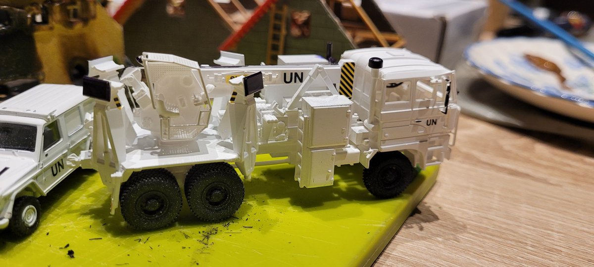 UNPF_Collection's tweet image. Schaalmodel bergingsvoertuig DAF 3300 YBZ Koninklijke Landmacht, jaren '90 in UN uitvoering.
Schaal: 1:87 
Missie: UNPROFOR Bosnië.
Bijnaam: Takeldoos.
Sinds 2023 opgenomen in The Dutch Unprofor Military Museum Collection. #Historische #Collectie #UNPROFOR #DAF #Berger