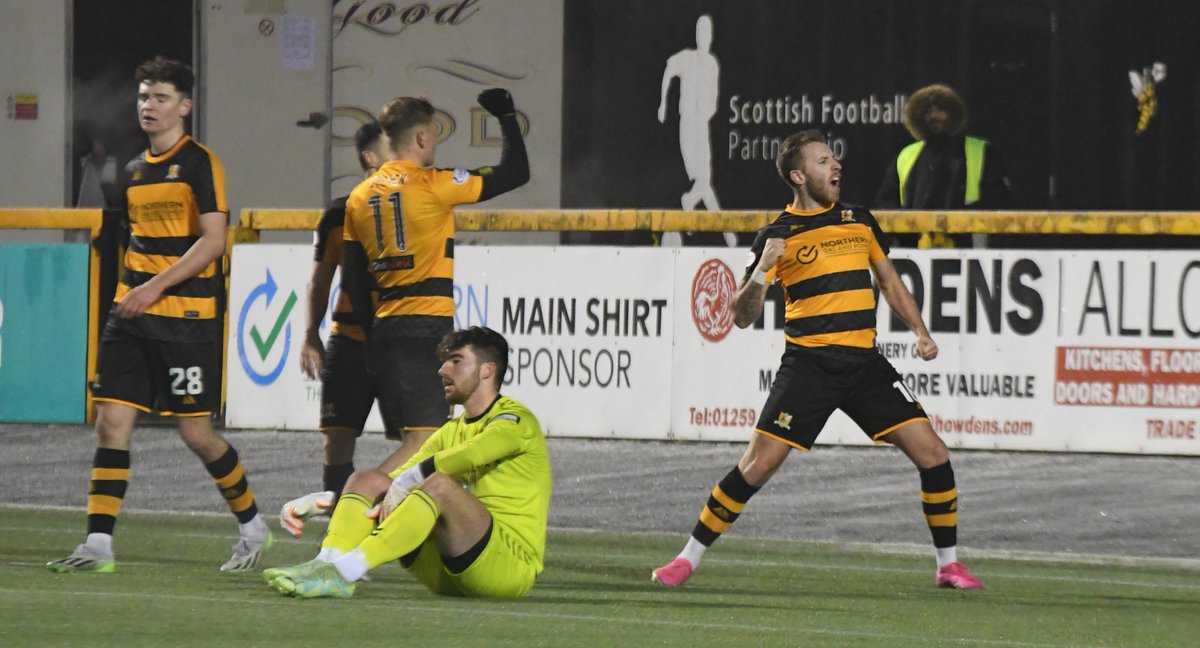 dgxwasp's tweet photo. @alistairroy9 finishes the scoring making it 3-1 for @AlloaAthleticFC in today's @cinchuk league 1 match with @EdinburghCityFC https://t.co/D7izFcviOf