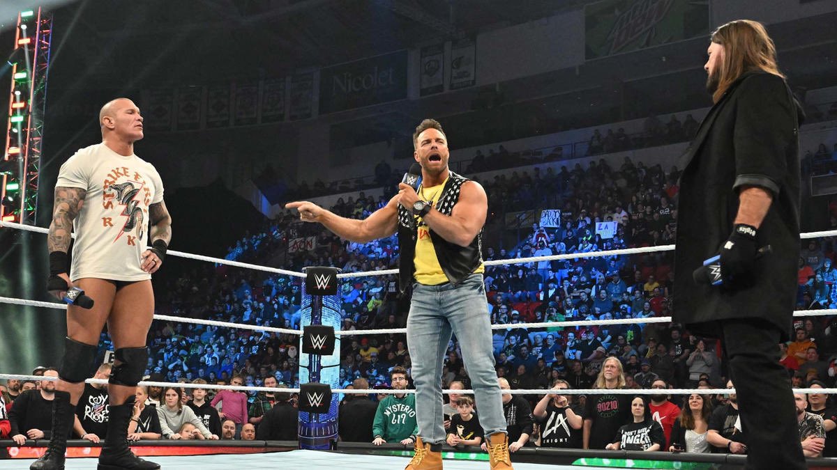 Behind this mask of hate. 𒌐 NOT @RandyOrton. tweet media