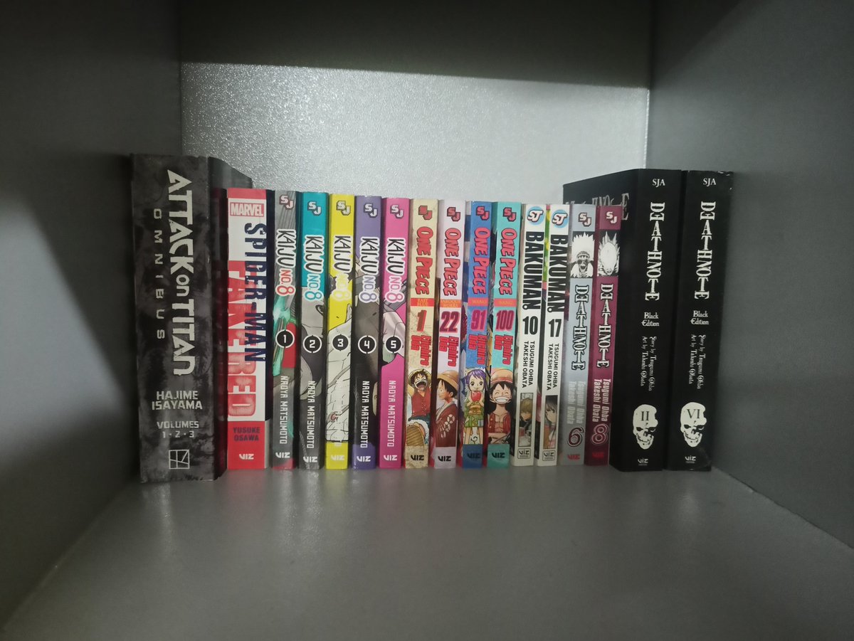 felix_utd's tweet photo. Gotta buy some one piece and Sakamoto days this year... https://t.co/yvwqEmZ9Wq