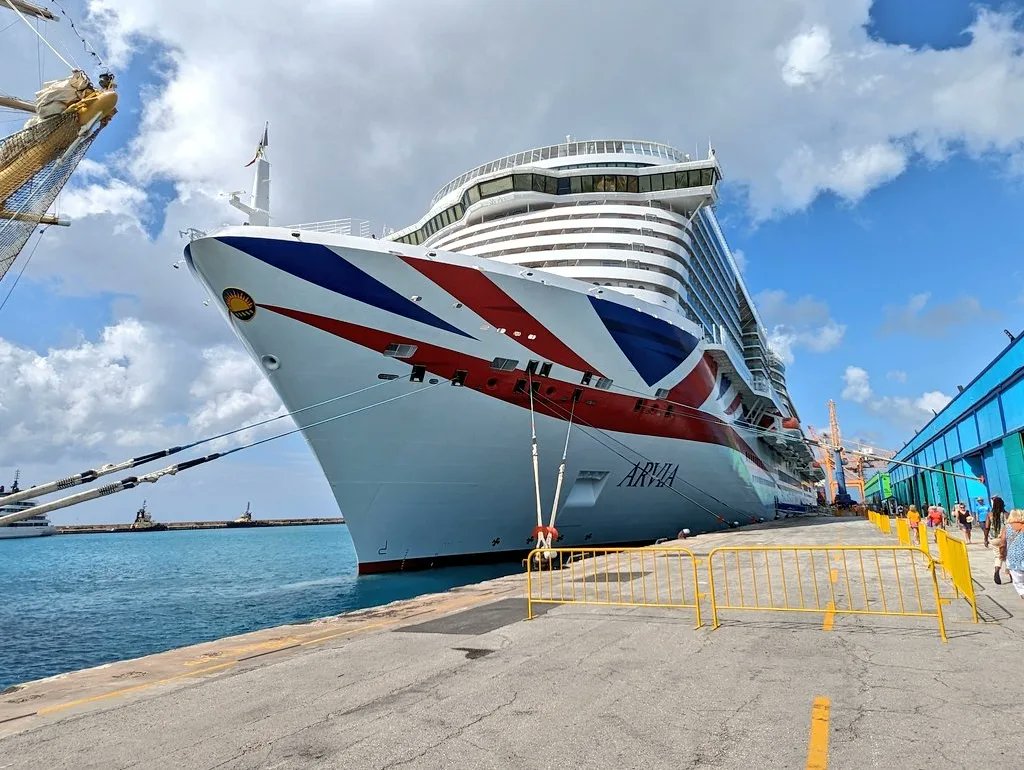 daldred007's tweet photo. Jan 6
6/365
007 is out and about again!
Today a @pandocruises Coast to Coast panoramic scenic tour of Barbados with a stop at Bathsheba Beach on the east coast to admire the Atlantic Ocean.
#shipshots #Arvia #Barbados #Caribbean #beach #cruise #pandocruises #atlanticocean https://t.co/j11KaPVst7