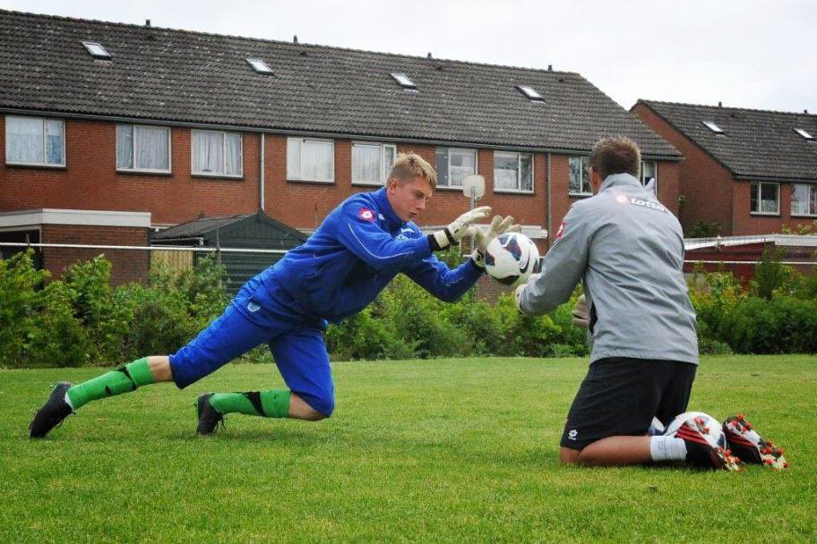 Dean Thornton tweet media