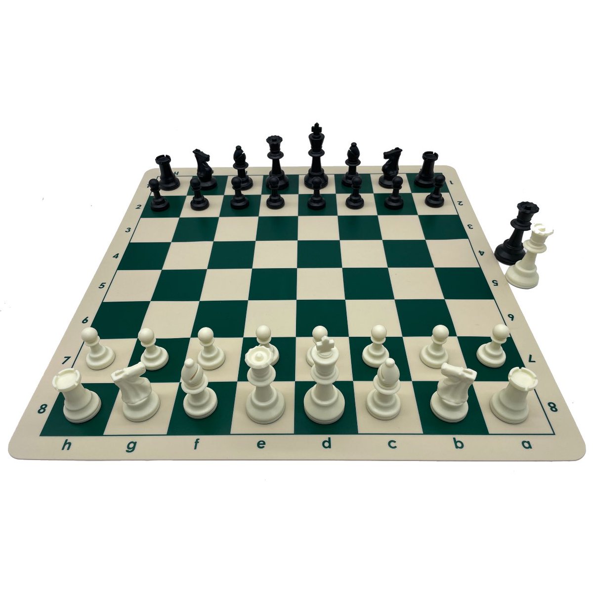 Xavior_Gaming's tweet photo. If anyone plays chess and is interested in joining a discord server send me a message! https://t.co/obAxtuTpbu