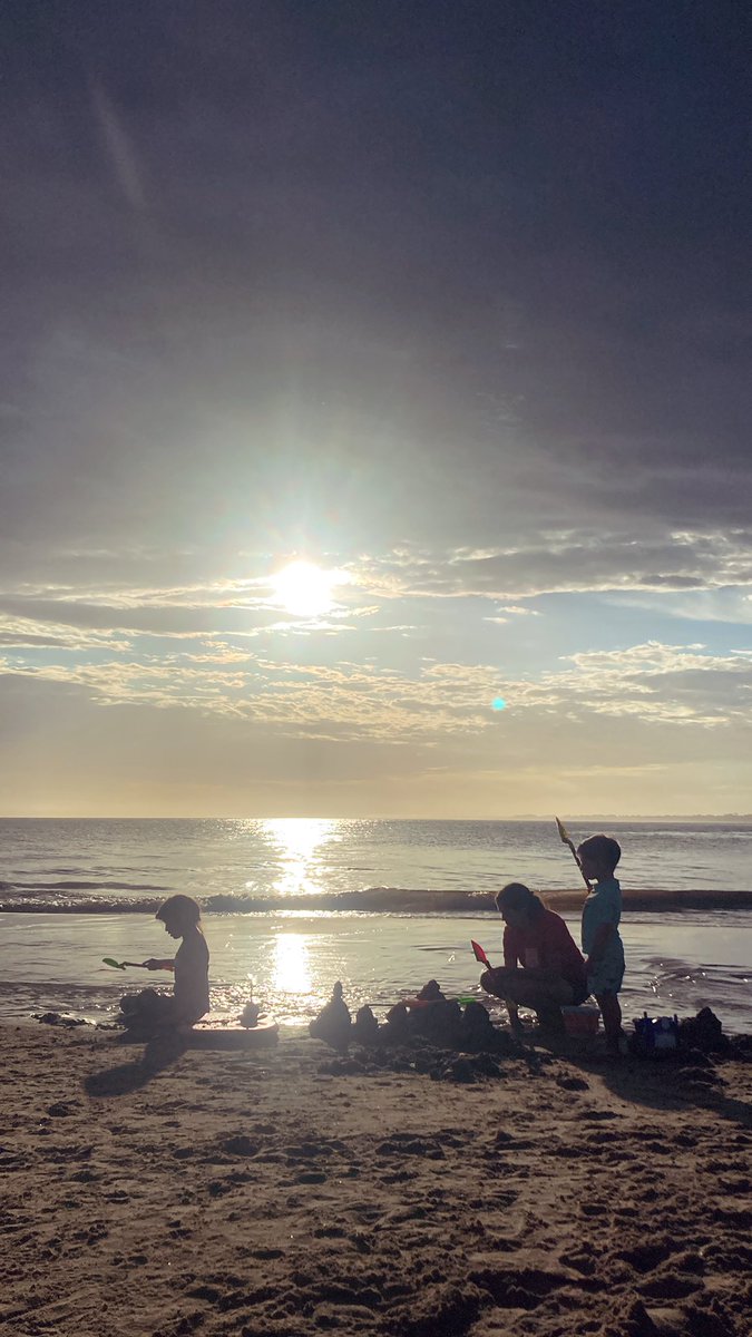 mjah_art's tweet photo. Hola Atlántida 😎🧉🇺🇾 #findetarde https://t.co/h6AOcqCLjX
