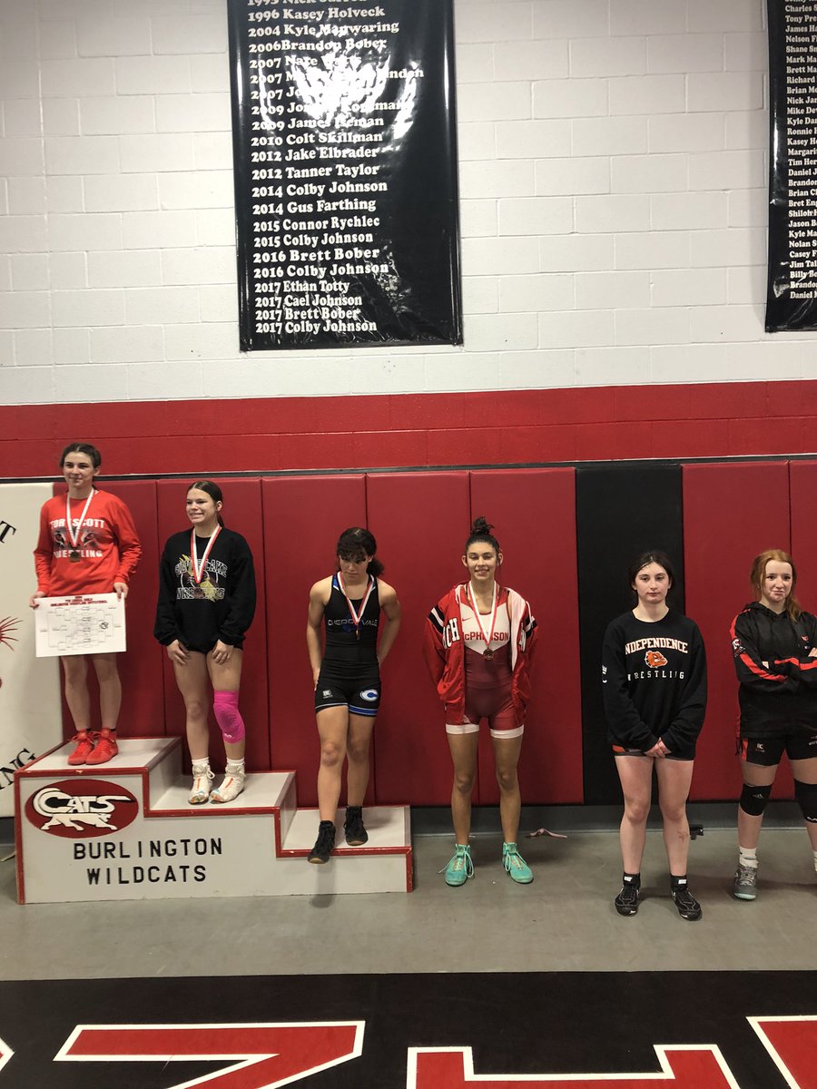 Nadia Vesser showing up and earning a 4th place finish! Awesome job! OAM!