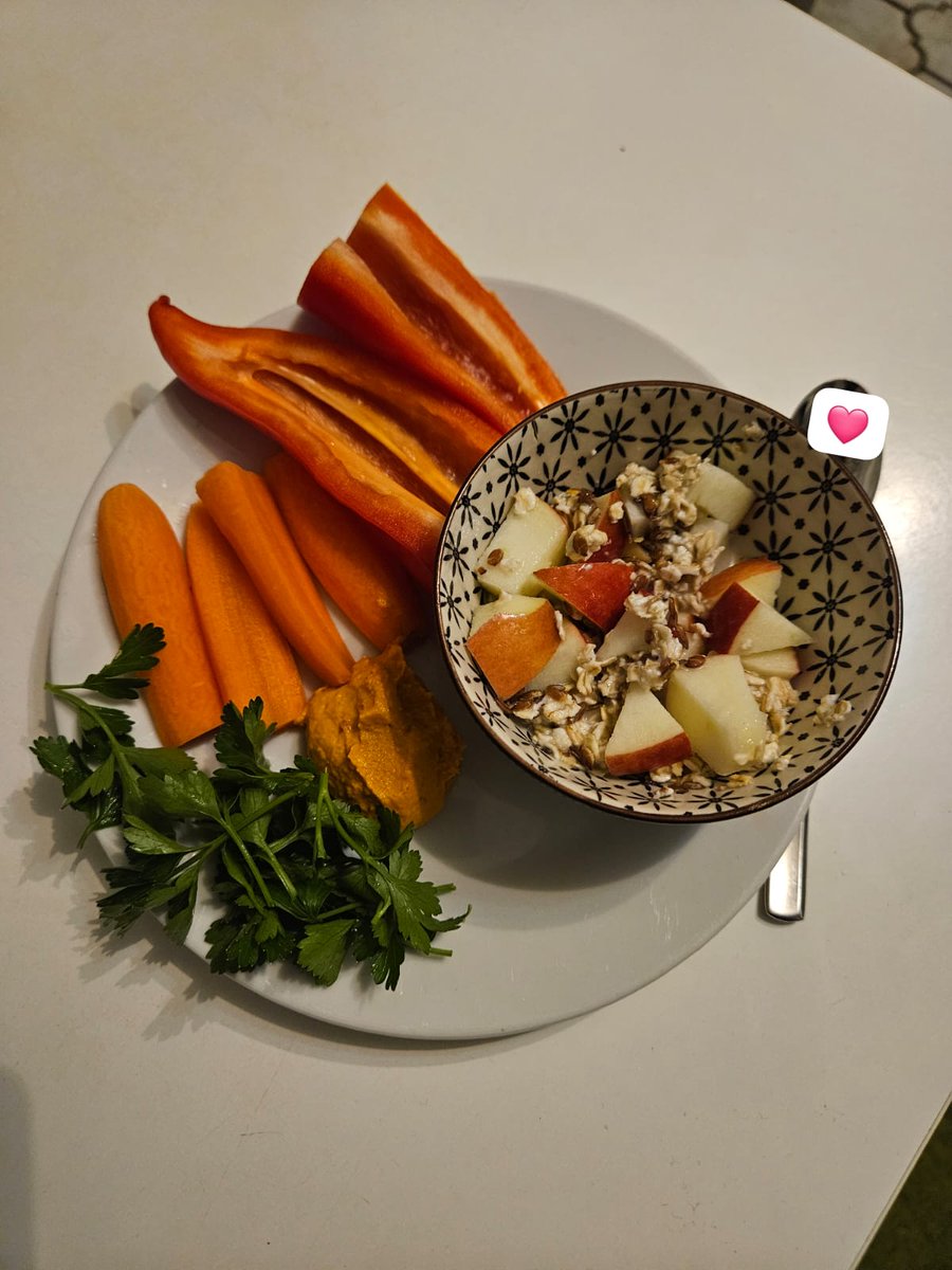 HilalCheesecake's tweet photo. Was ich heute gegessen habe 🤭💚 #Veganuary https://t.co/xXMBVSs3d3