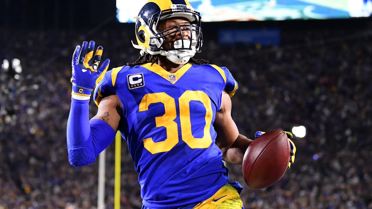 vinceayg_'s tweet photo. Give Todd Gurley a job with the Rams so he can win a Super Bowl ring 💍🙏🏼 https://t.co/H4BaF7rj2k