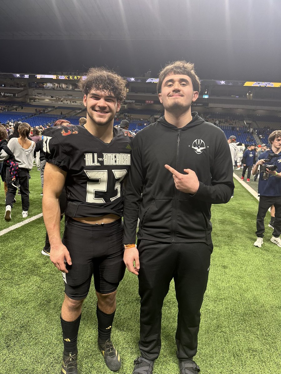 JacobTracy97's tweet photo. Had a great time down in San Antonio for the @AABonNBC @NationalComb1ne thank you for the invite and the competition,learned alot.
Until next time✌️
@yelm_football @braydenplatt2 @Demetri_manning @CoachRonquillo @BrandonHuffman @NickFarman55 @BryanIrion @bhoop81 @JerichoKJohnson https://t.co/7dde4HZg4I